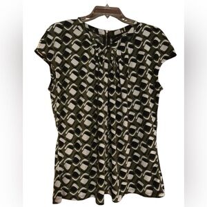 Worthington Black and White Geometric Blouse